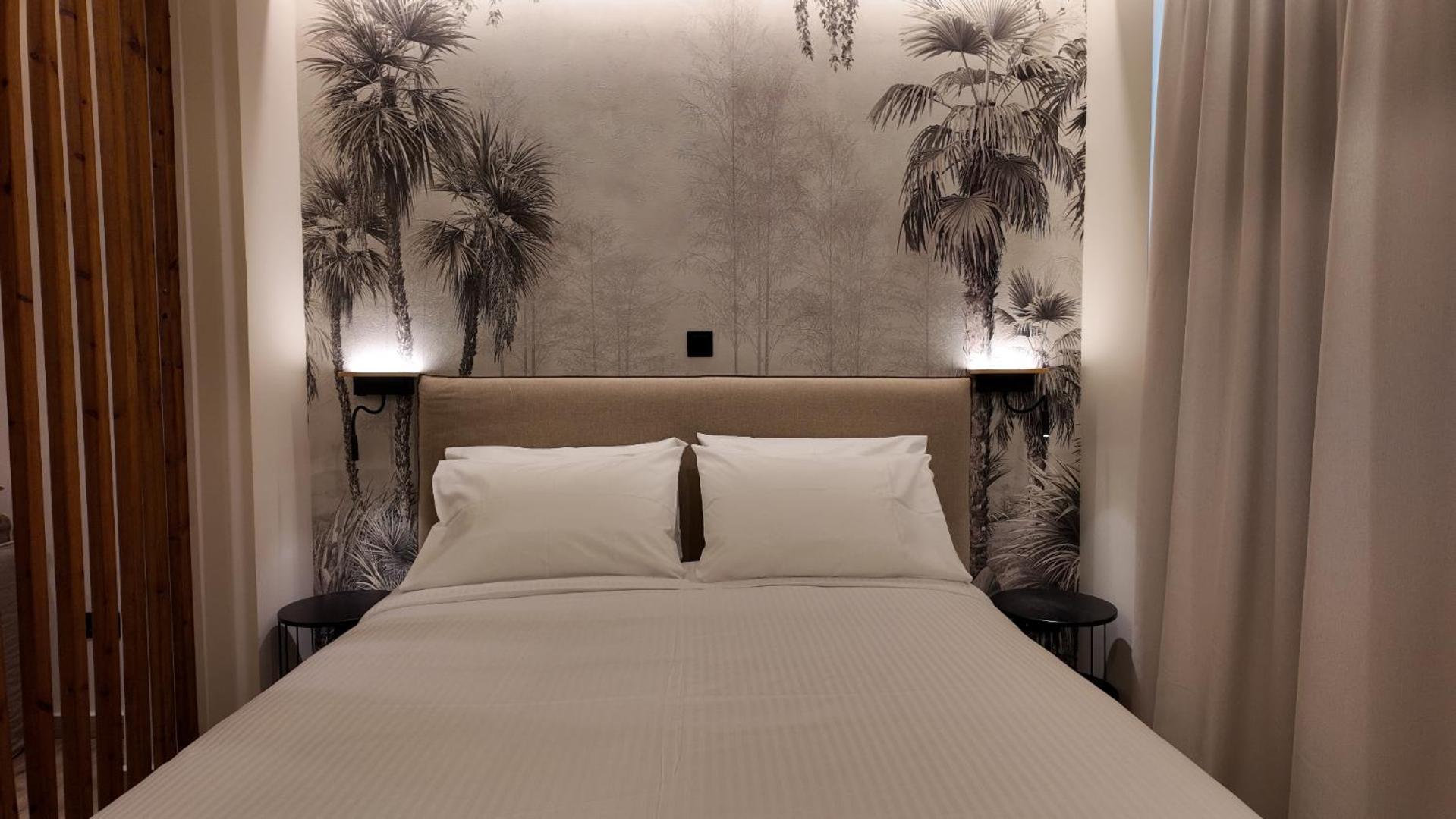 Studio Apartment King Bed